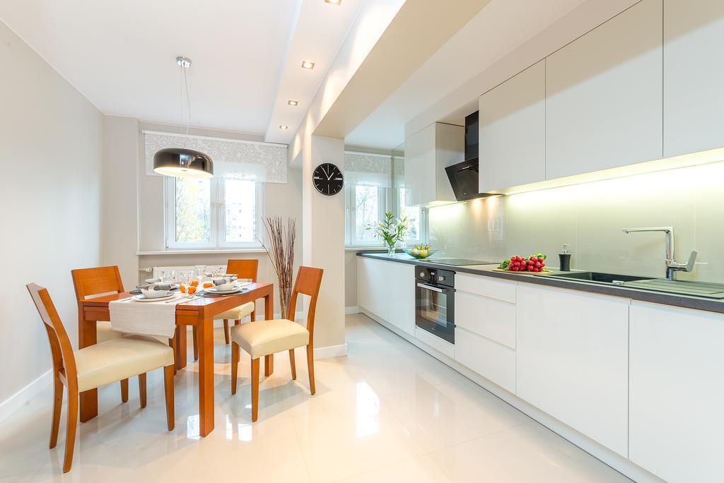 P&O Apartments Emilii Plater Warsaw Room photo